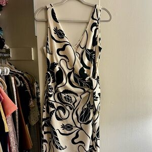 H&M Black and Cream Patterned Midi Dress